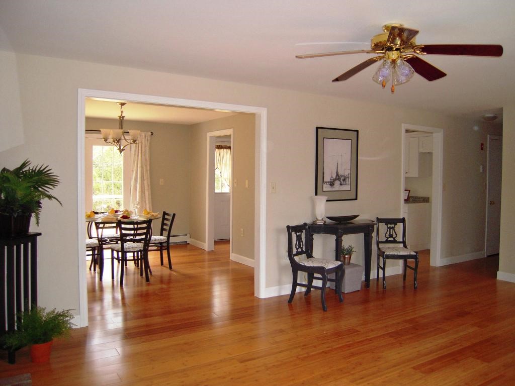 137 East Penacook Road Hopkinton, NH 03229 - Photo 5 of 25