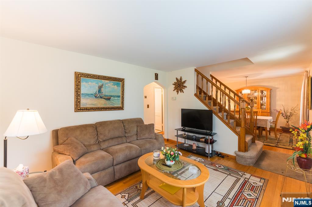 64 Howard Street Lodi, NJ 07644 - Photo 4 of 19
