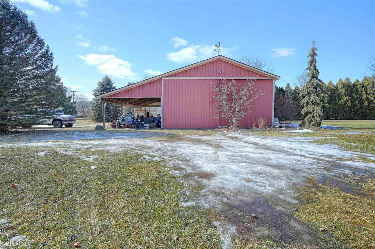 10069 Big Hand Road Columbus, MI 48063 - Photo 31 of 36