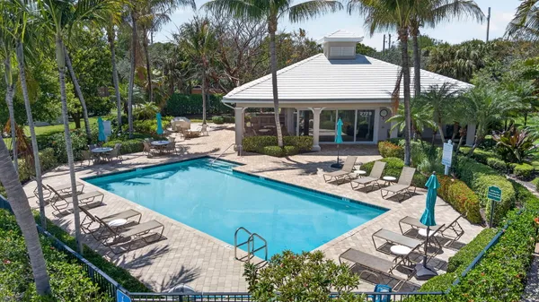 $425,000 | 14410 Palmwood Road, Palm Beach Gardens, FL 33410