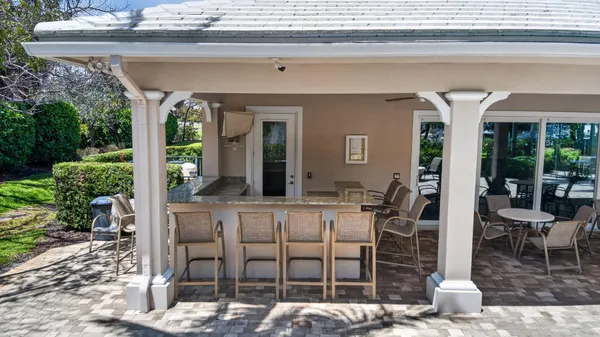 $425,000 | 14410 Palmwood Road, Palm Beach Gardens, FL 33410