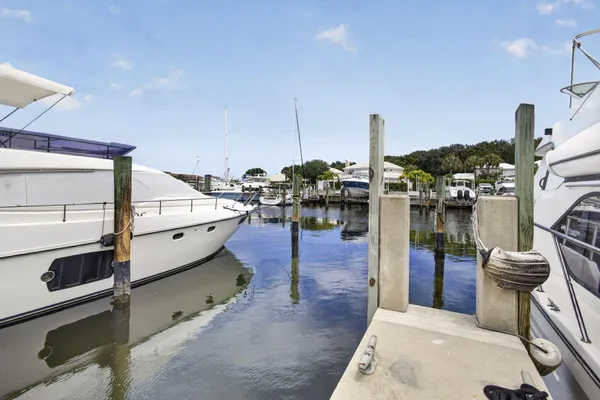 $425,000 | 14410 Palmwood Road, Palm Beach Gardens, FL 33410