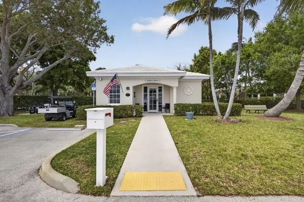 $425,000 | 14410 Palmwood Road, Palm Beach Gardens, FL 33410