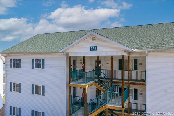 $385,000 | 298 Cedar Heights Drive, Unit 4A, Camdenton, MO 65020