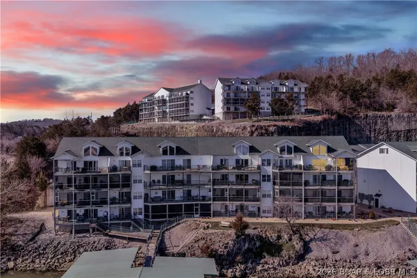 $394,900 | 298 Cedar Heights Drive, Unit 4A, Camdenton, MO 65020