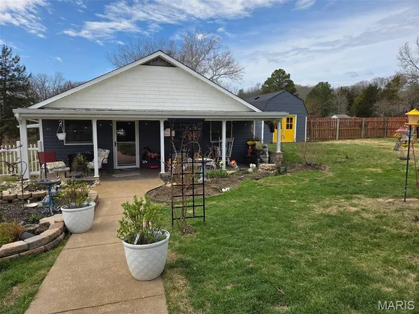 $249,900 | 5165 Von Beine Lane, Cedar Hill, MO 63016