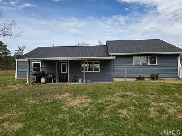 $249,900 | 5165 Von Beine Lane, Cedar Hill, MO 63016