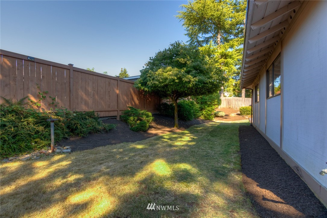 1924 Southeast 19th Court Renton, WA 98055 - Photo 22 of 23 Gallery Image 22