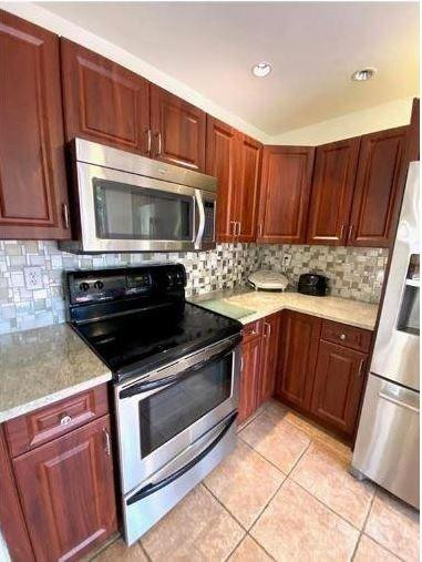 5705 Fox Hollow Drive, Unit B Boca Raton, FL 33486 - Photo 4 of 30 Photo 4