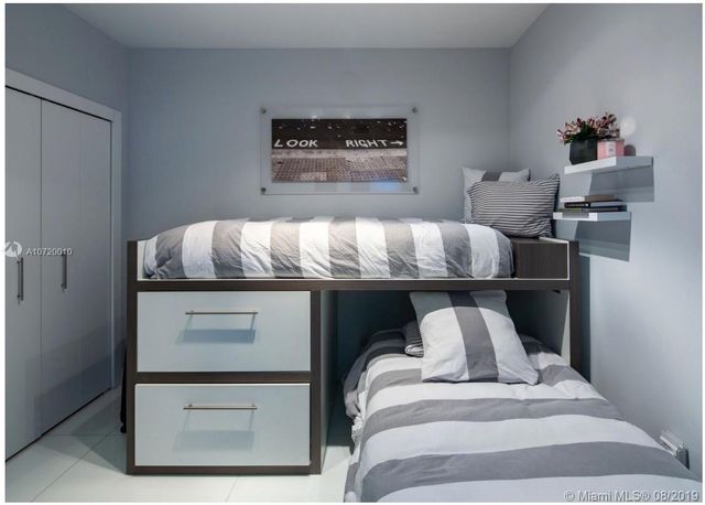 $1,300,000 | 17001 Collins Avenue, Unit 3807, Sunny Isles Beach, FL 33160