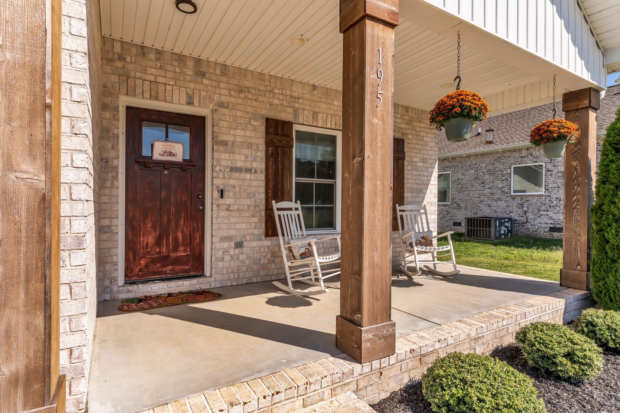 195 Julia Ann Court Springfield, TN 37172 - Photo 27 of 28 a front view of a house with a garden