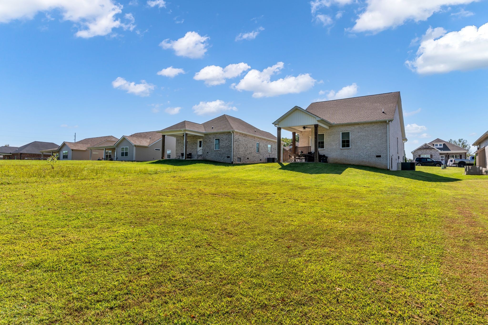 195 Julia Ann Court Springfield, TN 37172 - Photo 4 of 28 a view of a house with a yard