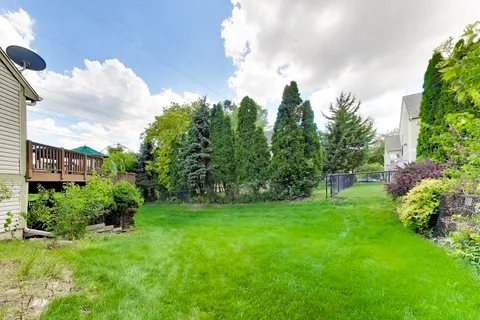 $400,000 | 15 Lenox Court, South Elgin, IL 60177