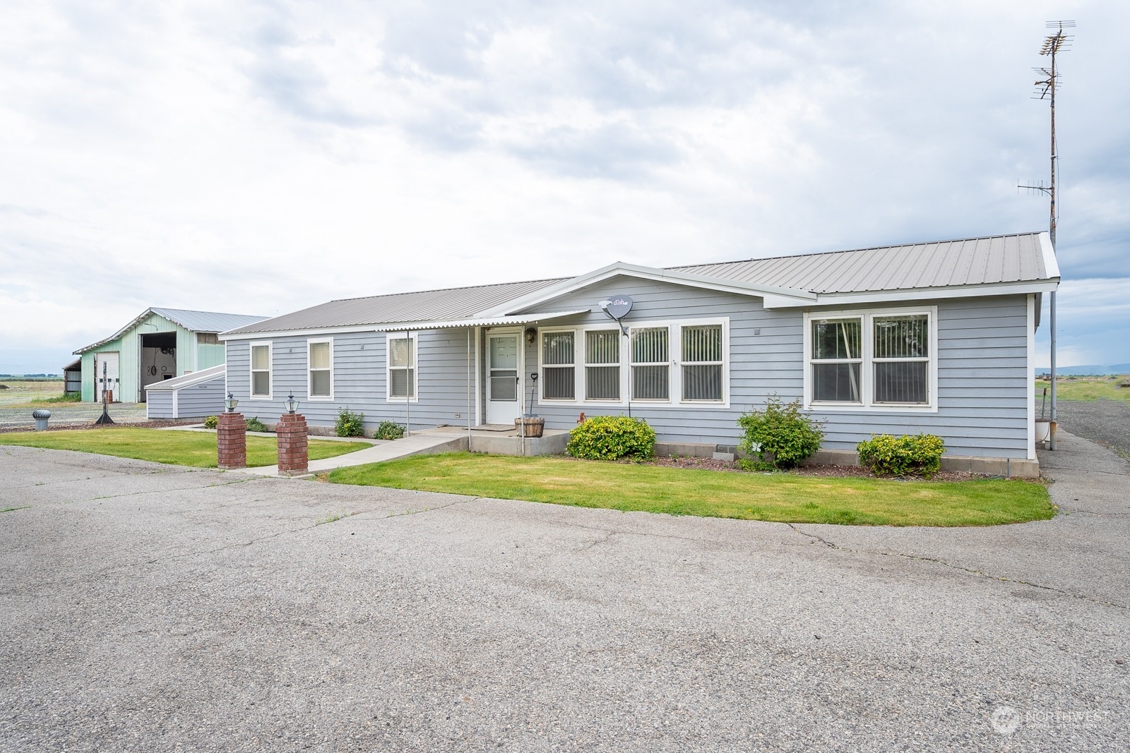 18010 West Baseline Road Quincy, WA 98848 - Photo 1 of 26 Gallery Image 1