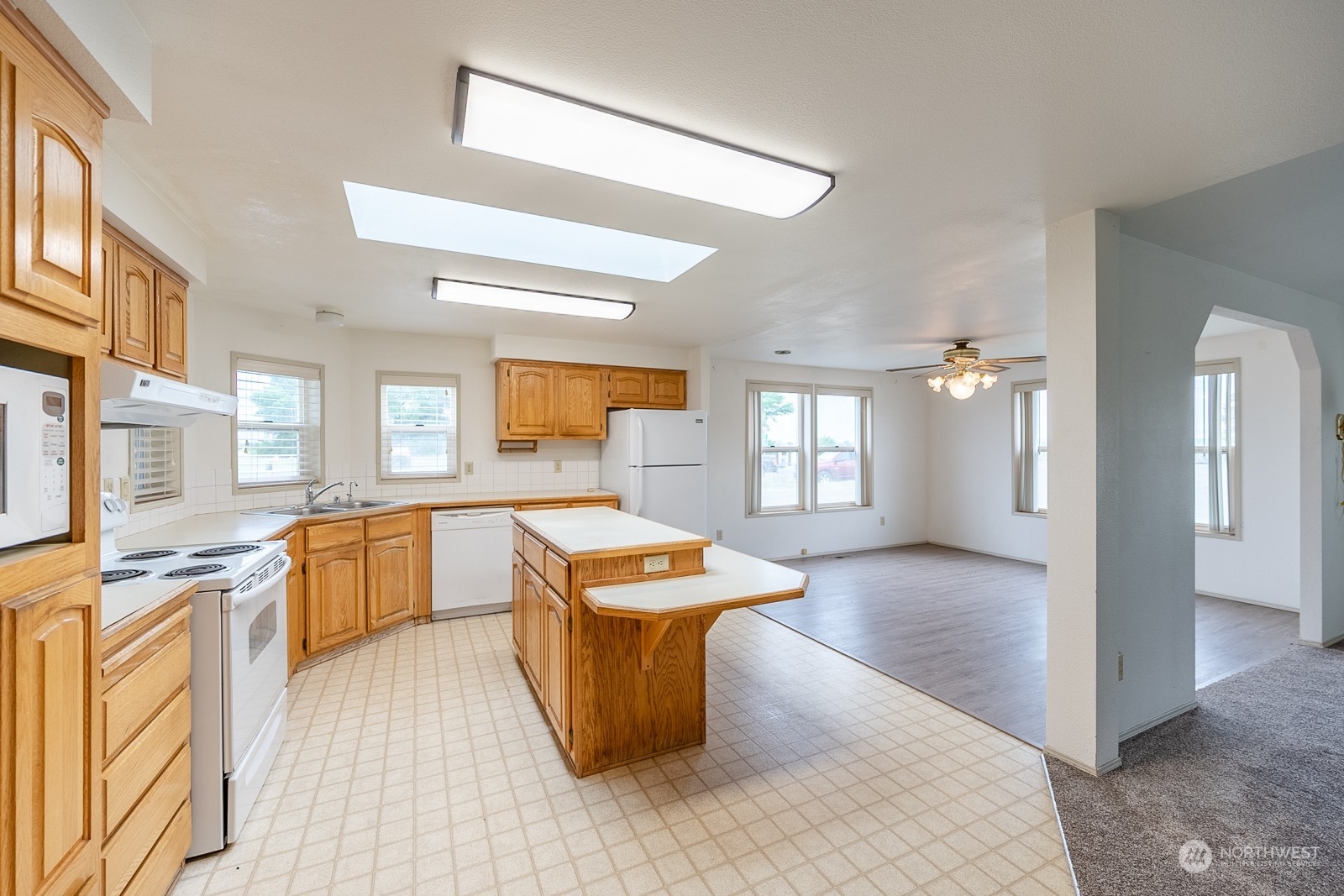 18010 West Baseline Road Quincy, WA 98848 - Photo 2 of 26 Gallery Image 2