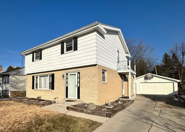 3321 North 8th Street, Sheboygan, WI 53083
