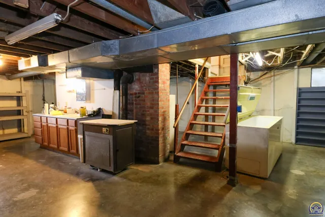 $364,500 | 1777 Road B5 Emporia Ks 66801, Emporia, KS 66801