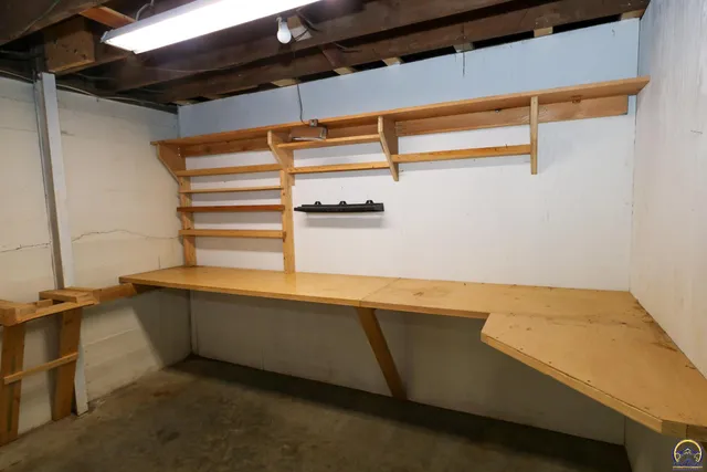 $364,500 | 1777 Road B5 Emporia Ks 66801, Emporia, KS 66801