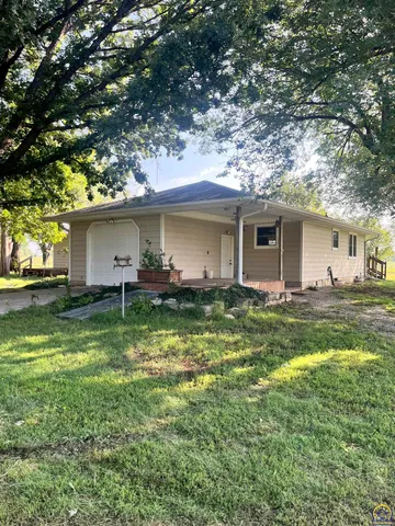 $364,500 | 1777 Road B5 Emporia Ks 66801, Emporia, KS 66801