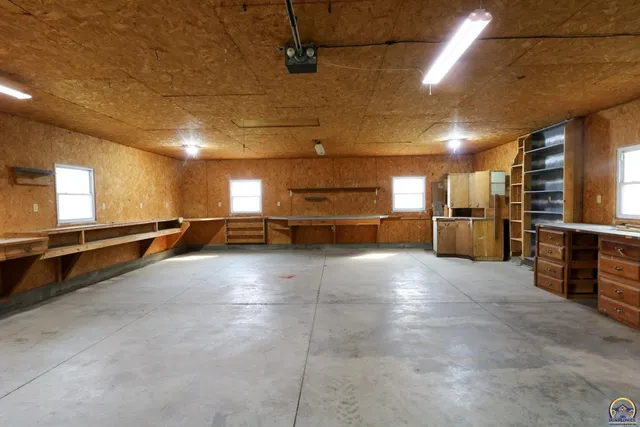 $364,500 | 1777 Road B5 Emporia Ks 66801, Emporia, KS 66801