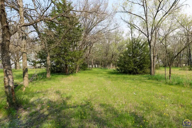 $364,500 | 1777 Road B5 Emporia Ks 66801, Emporia, KS 66801