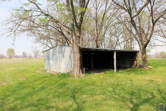 $364,500 | 1777 Road B5 Emporia Ks 66801, Emporia, KS 66801