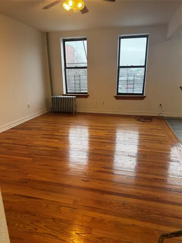 $2,100 | 875 Longfellow Avenue, Unit 4C | Hunts Point
