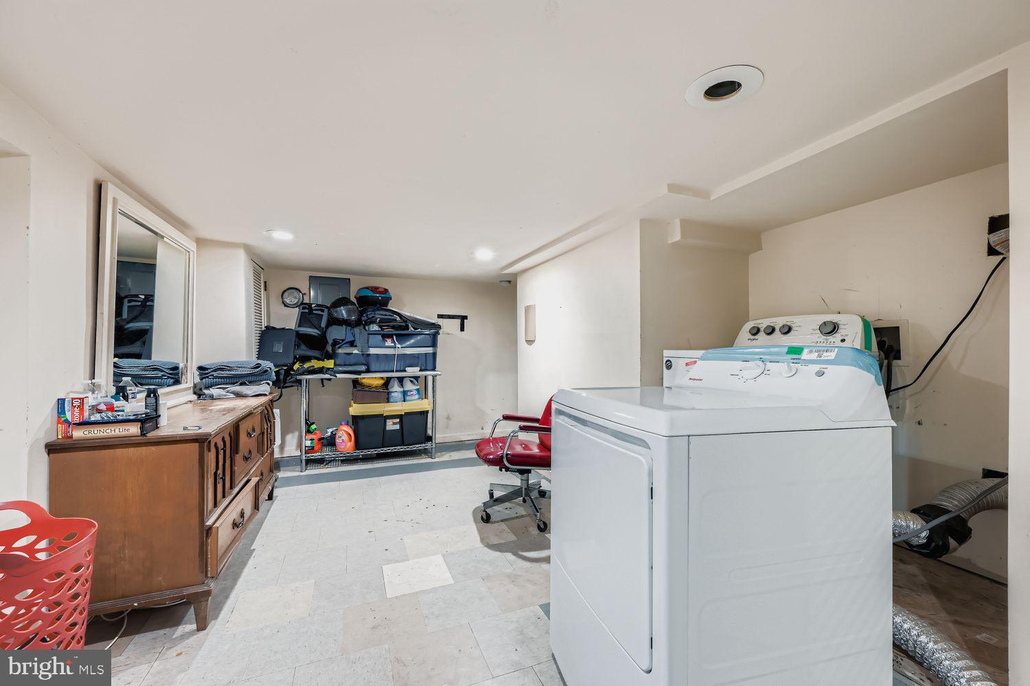 329 South Gilmor Street Baltimore, MD 21223 - Photo 25 of 28 a utility room with dryer and washer
