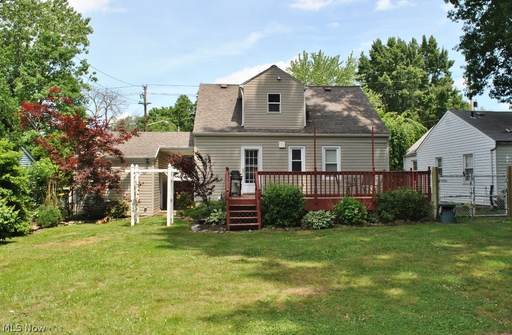 39106 Johnnycake Ridge Road Willoughby, OH 44094 - Photo 2 of 31 Gallery Image 2