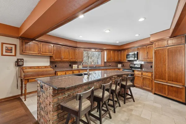 $885,000 | 6175 Heather Place, Fridley, MN 55432