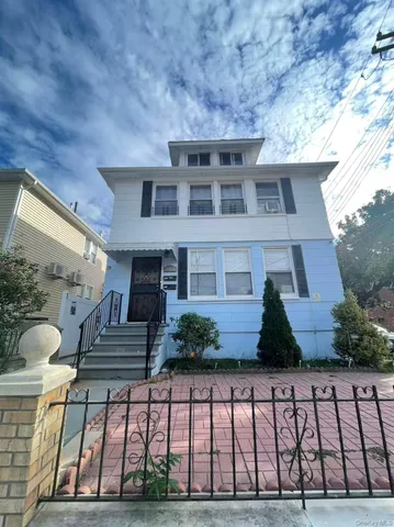 $1,299,000 | 114-02 14th Avenue | College Point