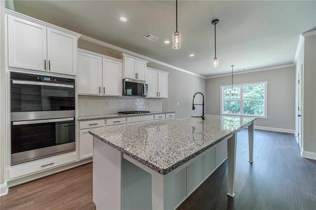348 Pinewood Drive Southeast Covington, GA 30014 - Photo 8 of 41 Gallery Image 8