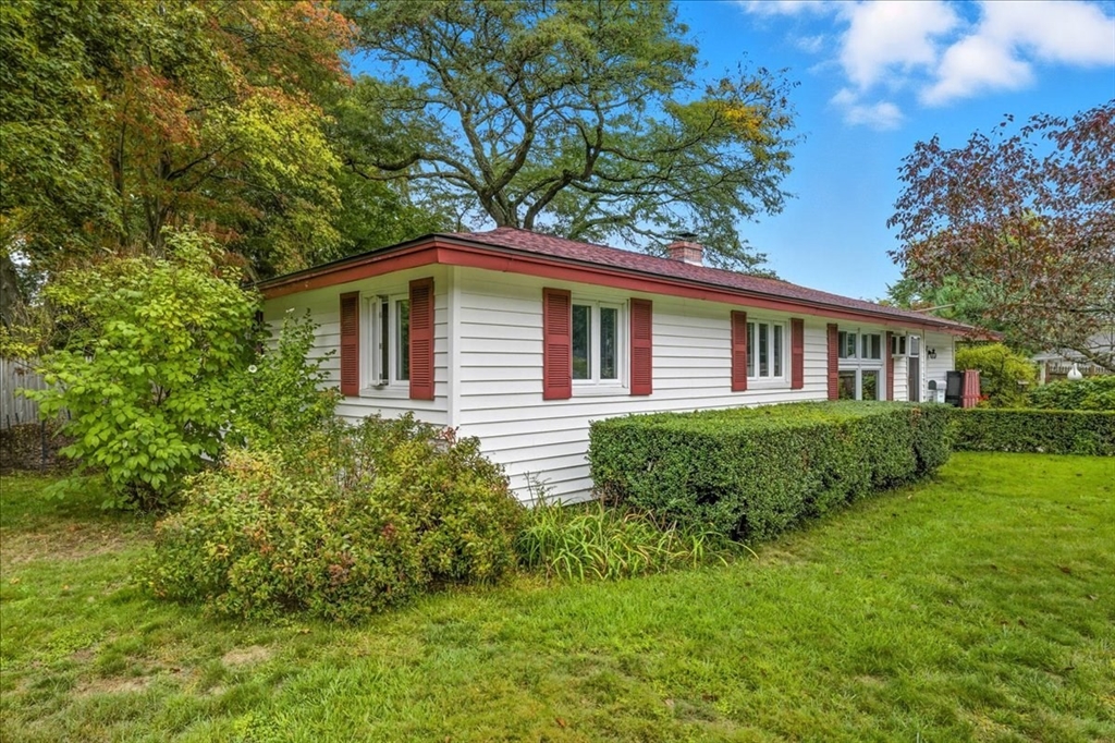 16 Loud Road Holbrook, MA 02343 - Photo 2 of 24 Gallery Image 2
