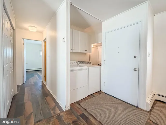 $325,000 | 19 Butterfly Lane, Levittown, PA 19054