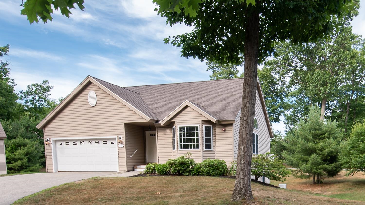 1 Hickory Road Newton, NH 03858 - Photo 1 of 38 Gallery Image 1