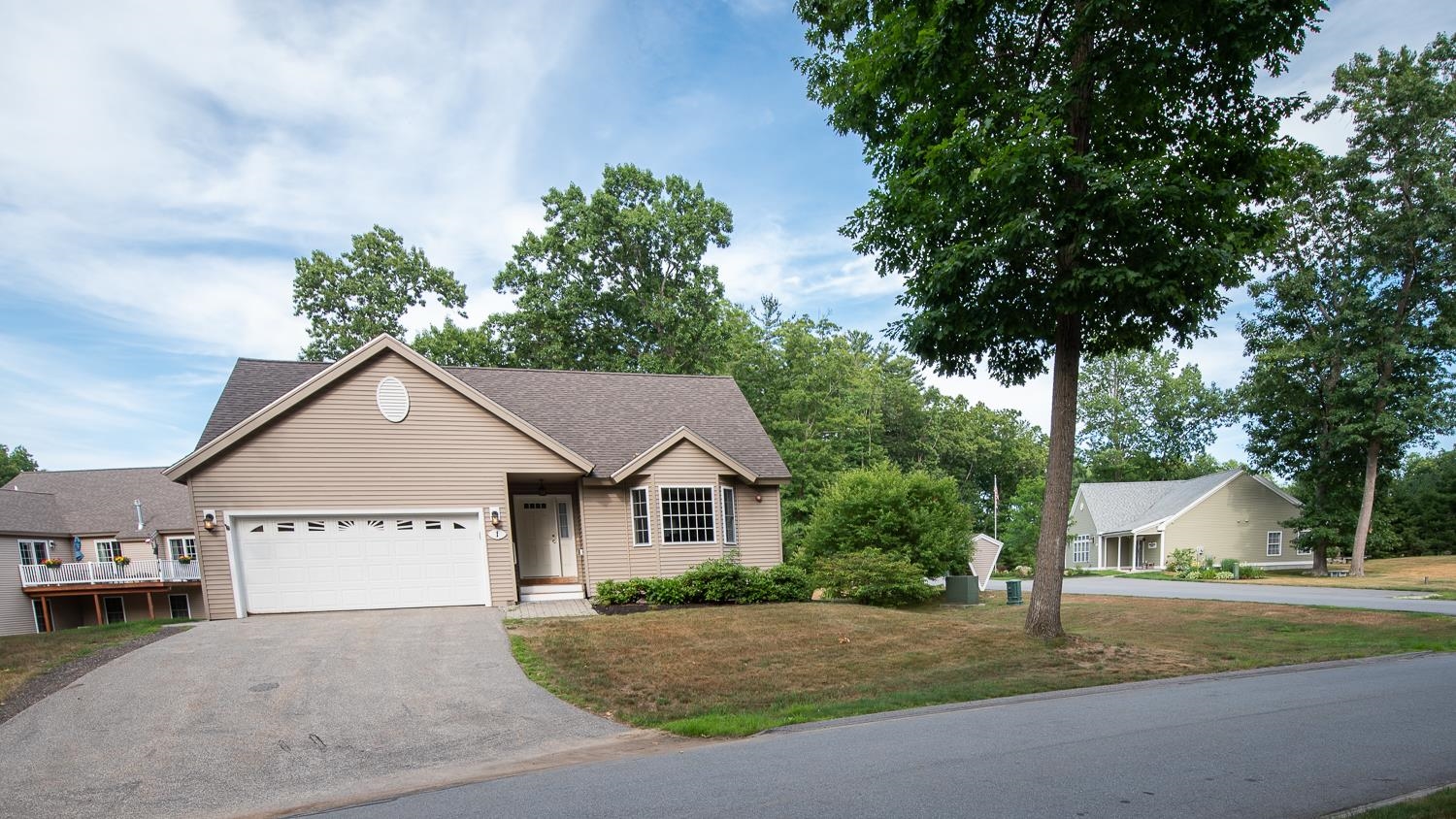 1 Hickory Road Newton, NH 03858 - Photo 2 of 38 Gallery Image 2