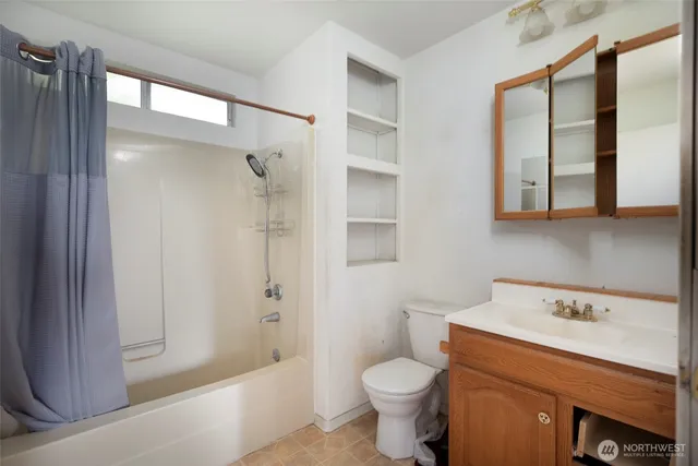 $235,000 | 994 Diane Avenue, Oak Harbor, WA 98277