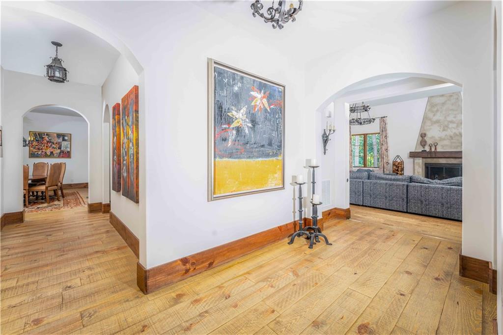 3118 West Roxboro Road Northeast Atlanta, GA 30324 - Photo 12 of 68