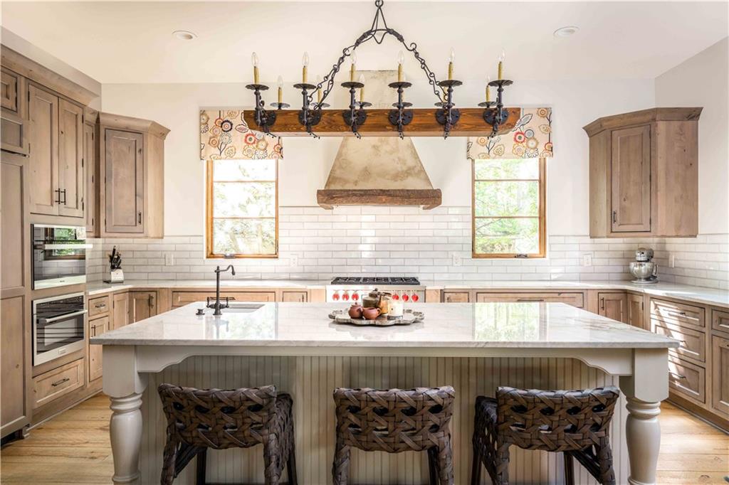 3118 West Roxboro Road Northeast Atlanta, GA 30324 - Photo 3 of 68