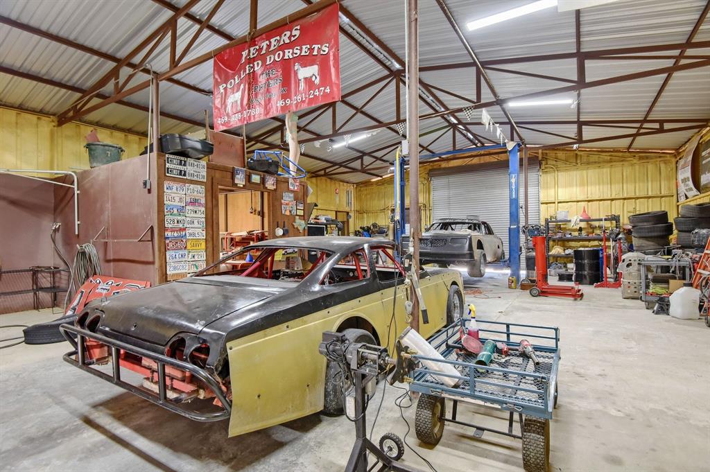 710 Highway 82 Bells, TX 75414 - Photo 35 of 40 a storage room with furniture