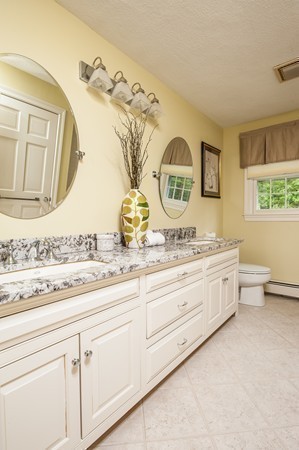 66 Spring Hill Road North Andover, MA 01845 - Photo 23 of 30 Gallery Image 23
