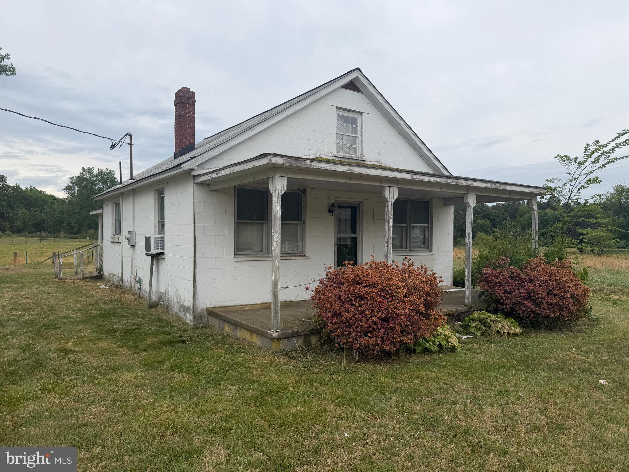 7114 Marye Road Spotsylvania, VA 22551 - Photo 1 of 11 a front view of a house with garden