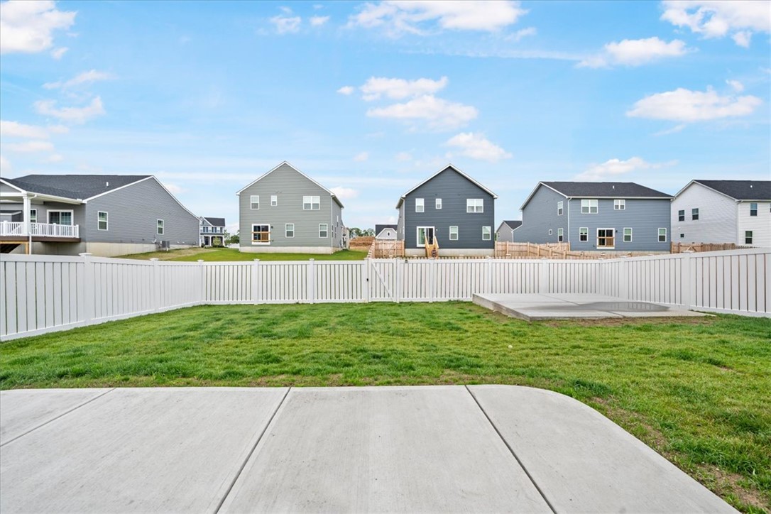 1812 Wildflower Road Fairborn, OH 45324 - Photo 4 of 53