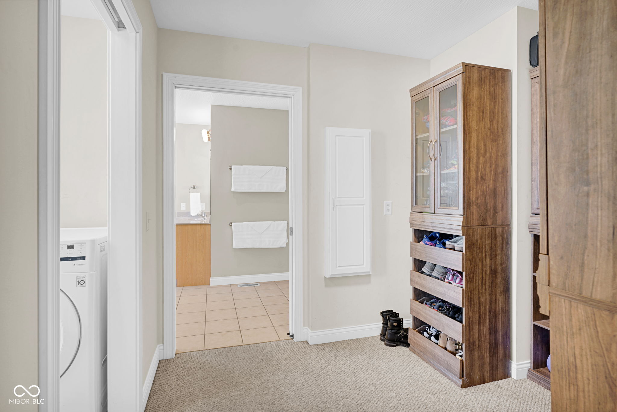 2202 Pear Tree Court Columbus, IN 47201 - Photo 16 of 39