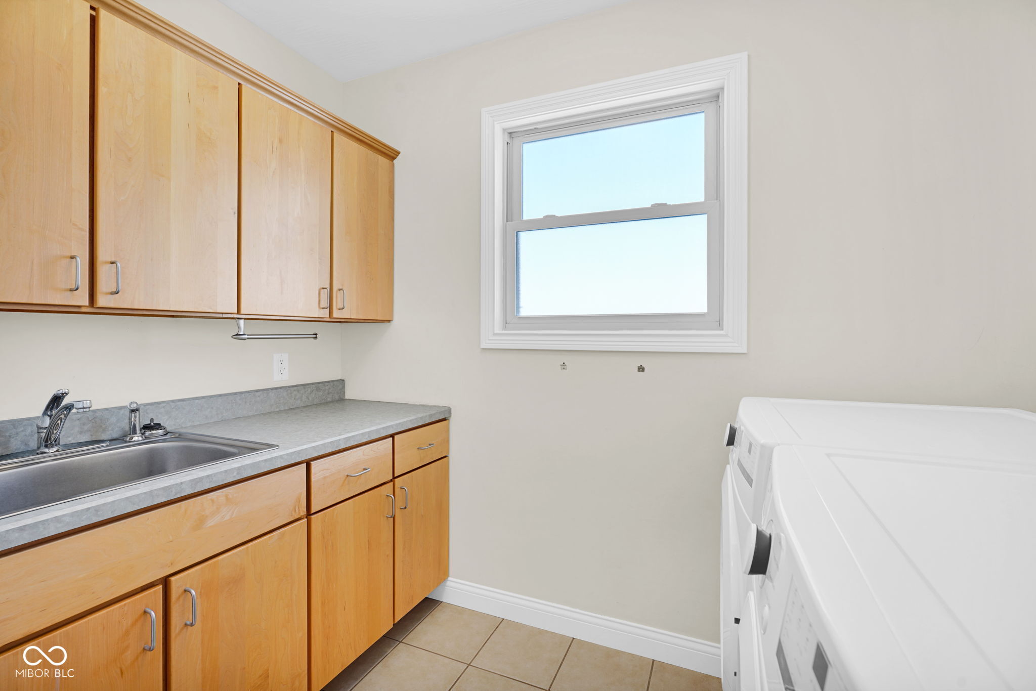 2202 Pear Tree Court Columbus, IN 47201 - Photo 18 of 39