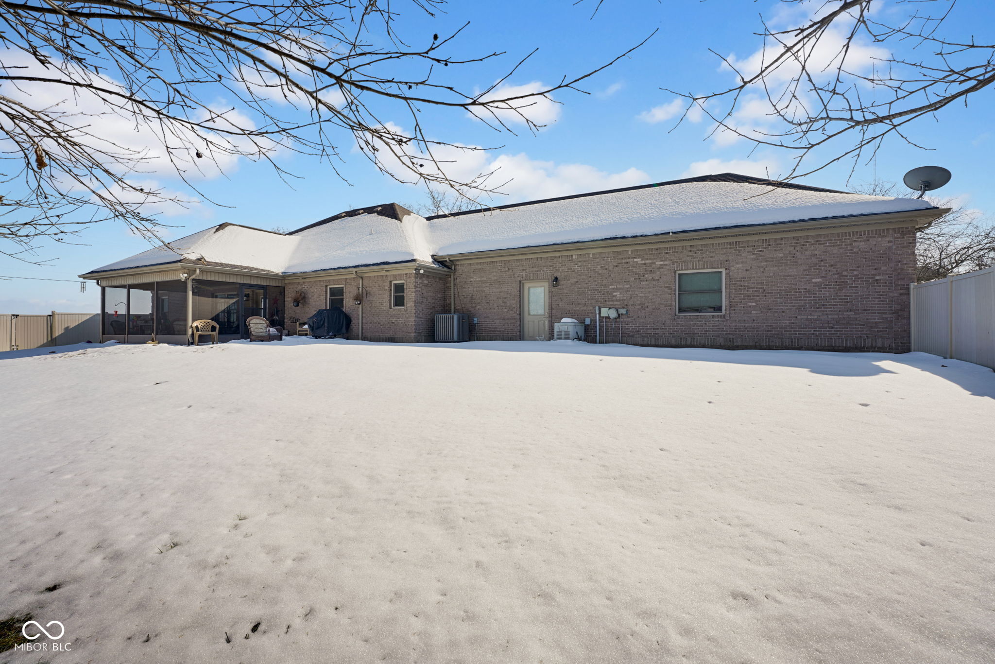 2202 Pear Tree Court Columbus, IN 47201 - Photo 37 of 39