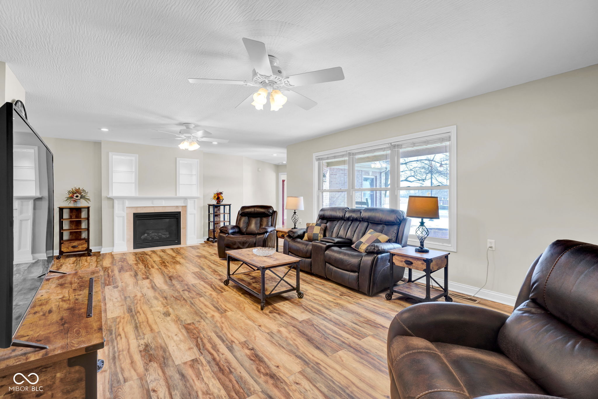 2202 Pear Tree Court Columbus, IN 47201 - Photo 5 of 39