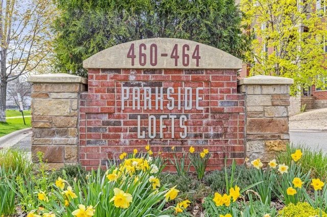 $269,000 | 460 Ford Road, Unit 203, St. Louis Park, MN 55426