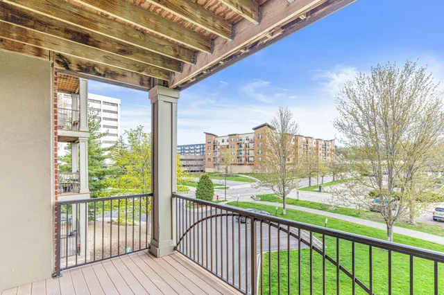 $269,000 | 460 Ford Road, Unit 203, St. Louis Park, MN 55426