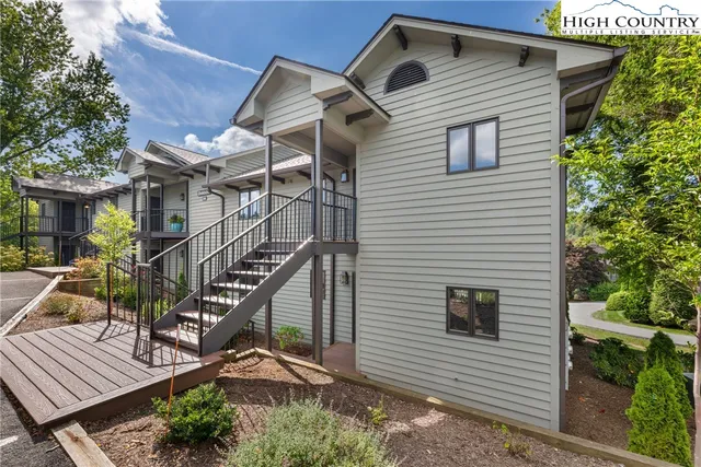 $675,000 | 264 Evergreen Drive, Unit 6, Blowing Rock, NC 28605